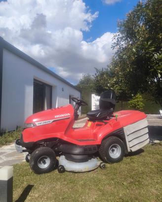 trattorino tagliaerba honda