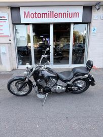 Yamaha XVS 650 Drag Star