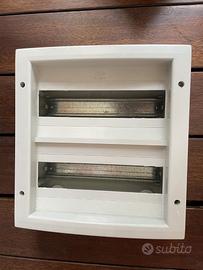 materiale elettrico Centralino  IP40 OLAN OL 40014