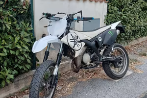 YAMAHA DT 50