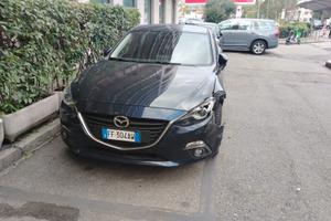 mazda 3 2016 incidentata