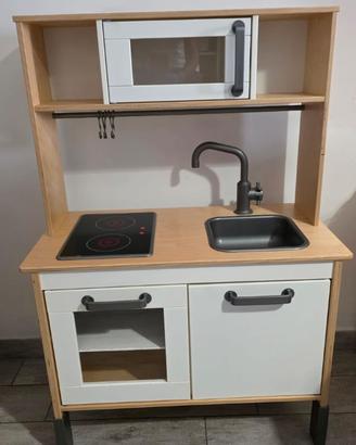 Cucina IKEA DUKTIG in legno per bambini