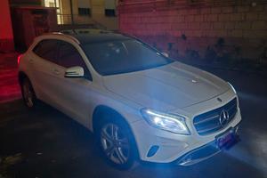 Mercedes GLA 2.0 Strafull