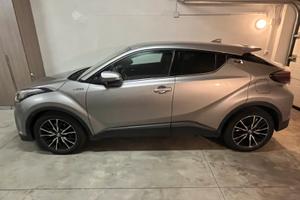 Toyota chr  1.8 full lounge