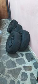 5 gomme invernali con cerchioni del 16