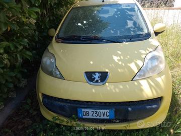 Peugeot 107 - 2006