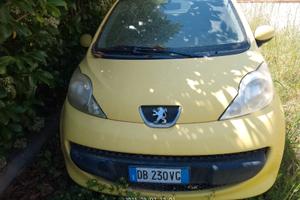 Peugeot 107 - 2006