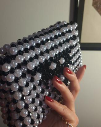 borsa clatch di perle