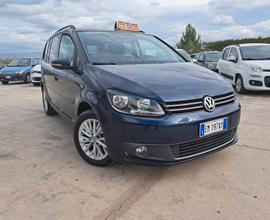 Volkswagen Touran 1.6 TDI DSG - 2012 7 POSTI