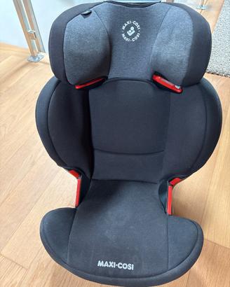 Seggiolino auto 18-36 kg isofix