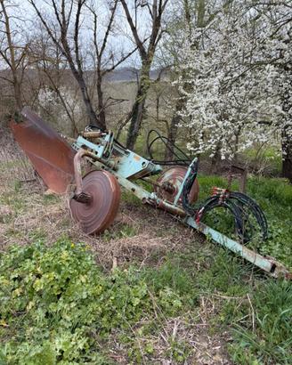 Aratro nardi carrellato da scasso