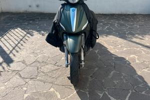 Piaggio Beverly 300s