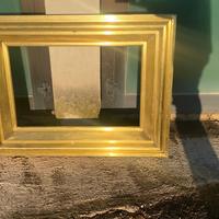 Cornice in ottone lavorato per camino