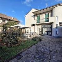 CASA INDIPENDENTE A CARATE BRIANZA