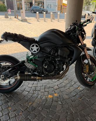 Kawazaki Z750 R