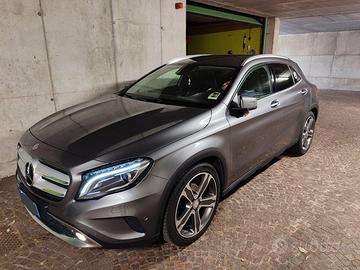 MERCEDES GLA 220 CDI 4matic