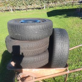 Gomme invernali su cerchi