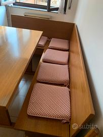 Panca in legno di frassino con contenitore