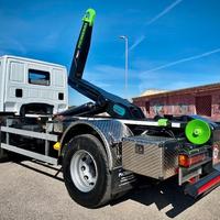 SCARRABILI NUOVI CON AUTOCARRI USATI PRONTA CONSEG