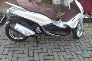 Piaggio Beverly 300