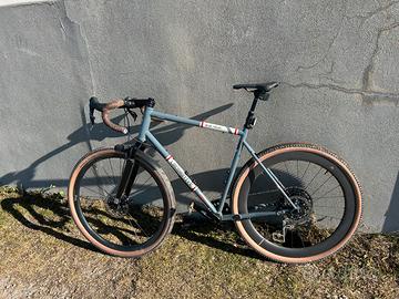 LOCOMOTIVE BLUE TRAIN