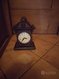 Antico Orologio da tavolo in Noce