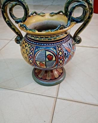 Vaso in ceramica d' arte