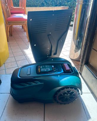 Robot tosaerba