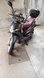 Peugeot tweet 125 2014