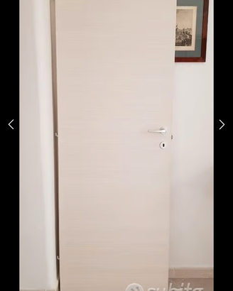 Porta nuova  con cerniere  maniglia controtelaio