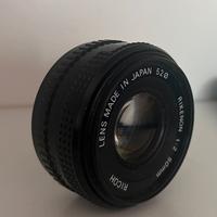 Obiettivo Ricoh Rikenon 50mm 1:2