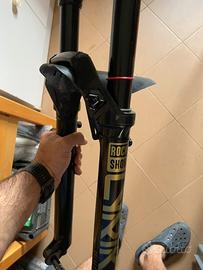 Rock Shok Lyric select +