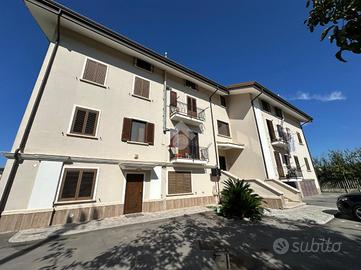 4 LOCALI A MONTESARCHIO