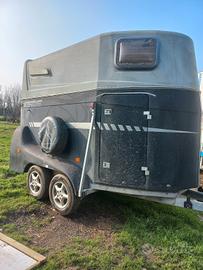 trailer trasporto cavalli