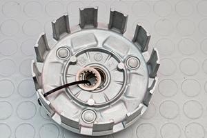 CAMPANA FRIZIONE YAMAHA WRF 250 2004 2005 YZF 2003