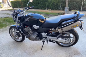 Honda Hornet 900