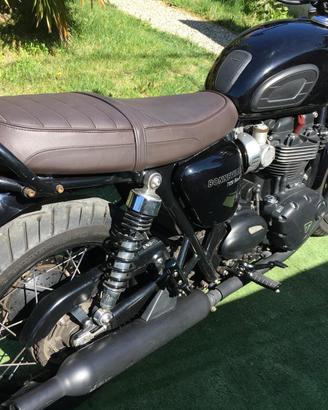 Triumph Bonneville T120 black pochi km