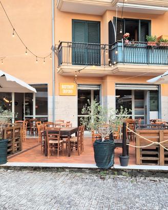 Attività di pub e paninoteca