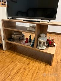 Base tv legno chiaro Ikea.