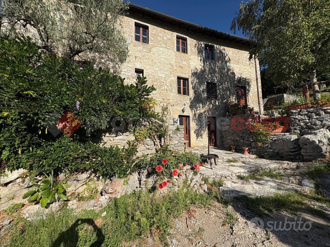 Rustico/Casale/Corte Fabbriche di Vergemoli - Vista 3