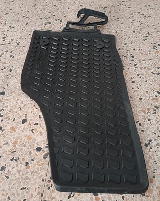 Tappetino originale Audi Q3 in gomma – nuovo 