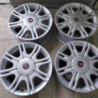 Cerchi in lega da 15 pollici per Fiat Panda