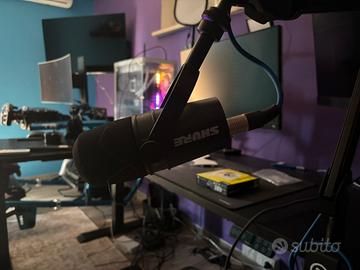 Microfono shure MV7X piu braccio elgato