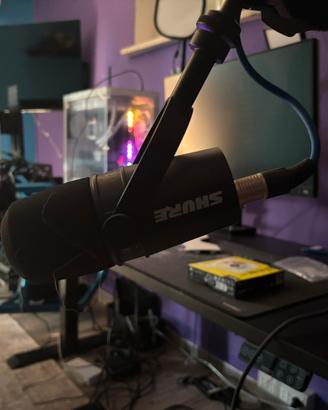 Microfono shure MV7X piu braccio elgato