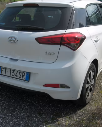HYUNDAI i20 - 2019
