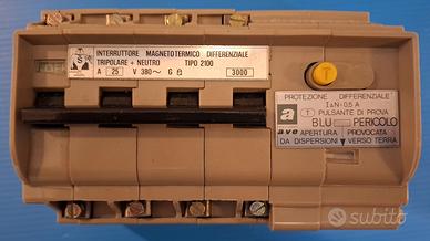 INTERRUTTORE MAGNETOTERMICO  DIFFERENZIALE VINTAGE