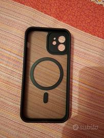 Cover iPhone 12 Nera (Con anello MagSafe)