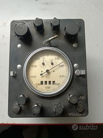 Strumento di misura elettrico d'epoca OMI