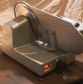 Affettatrice professionale  usata cm 22