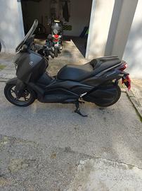 X Max 300 del 2023 impeccabile 